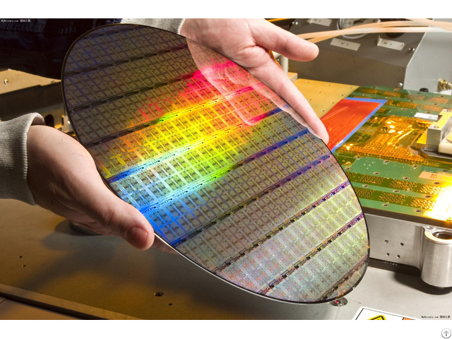 High Performance Glass Wafers Empowering New Heights In Semiconductor Manufacturing