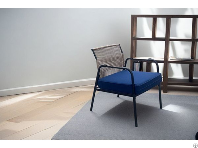 Single Chair