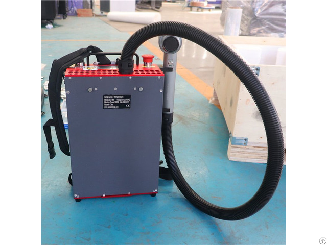 100w Backpack Pulse Laser Clenaing Machine Akq 100