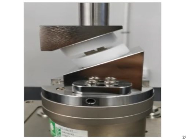 Intervertebral Fusion Cages Shear Fatigue Tester