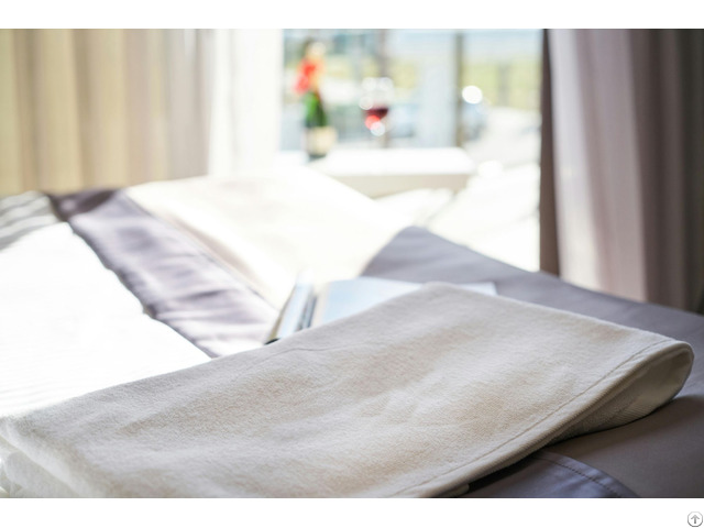 Hotel Linen Suppliers Delivering Quality Comfort And Durability For Modern Hospitality Raenco Mills