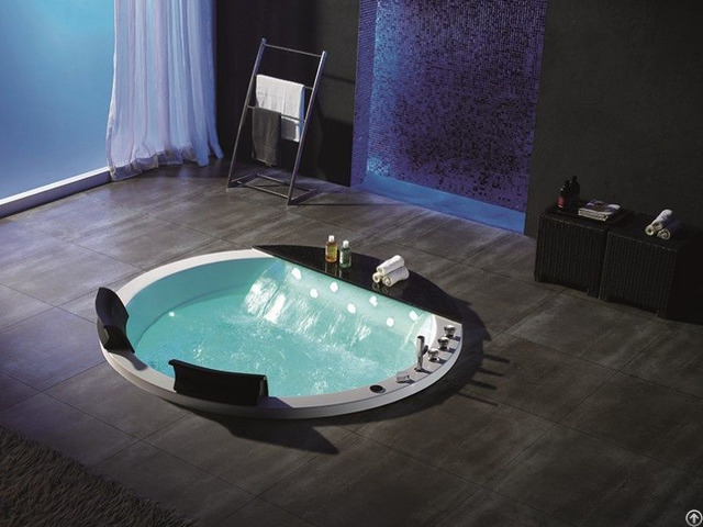 Luxury Acrylic Waterfall Jacuzzis Indoor Spa Tub