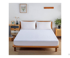 Comfortable Bedding Breathable Mattress Protector With Polyester Airlayer Fabric