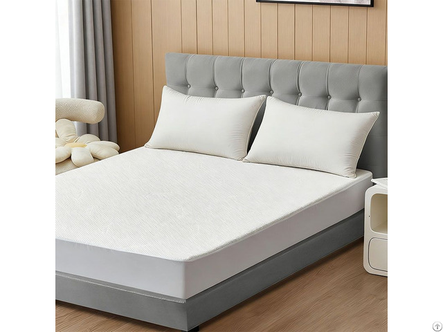High Quality Hypoallergenic Bamboo Waterproof Mattress Protector Deep Pocket Fitted Bed Cover