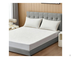 High Quality Hypoallergenic Bamboo Waterproof Mattress Protector Deep Pocket Fitted Bed Cover