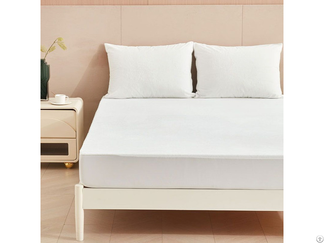 Deep Pocket Coral Fleece Waterproof Mattress Protector