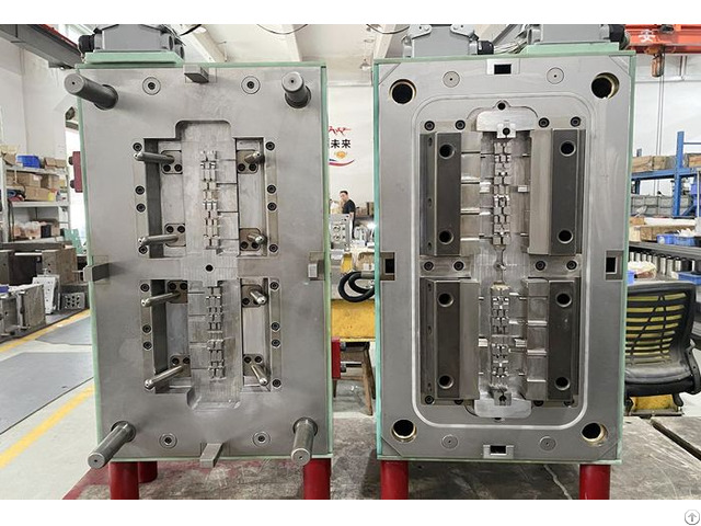 Bmc Mold For Actuator Shuttle