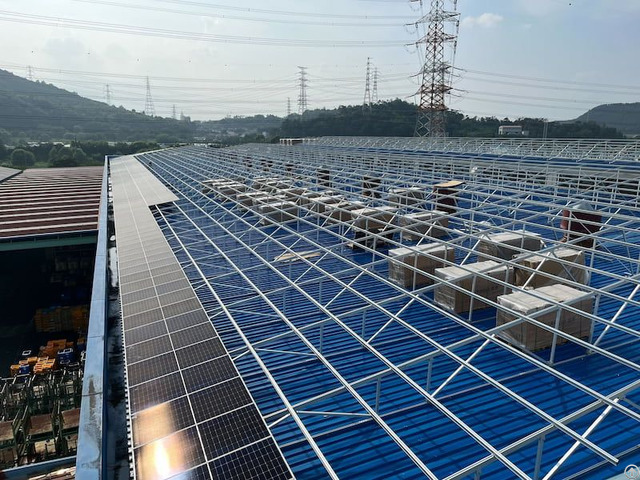 C And D Emerging Energy Roof Mounting System