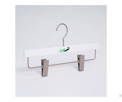Plastic Hanger Supplier