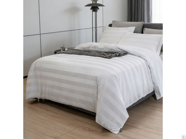 Hot Sale Textile Luxury Satin Strip Comforter Bedding Set Pillowcase For Home Hotel Hospital