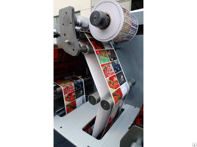 Trademark Slitting And Die Cut Machine