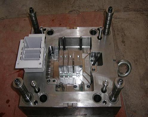 High Precision Plastic Mould Manufacturer