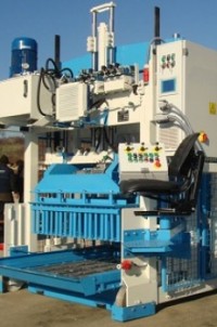 Movable Concrete Block Making Machine Euroblock