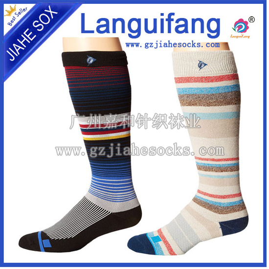 New Style High Quality Custom Logo Football Nylon Socks