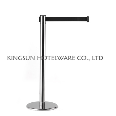 Retractable Crowd Control Stanchion