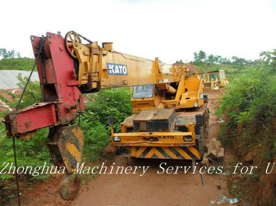 Used 25 Ton Kato Rough Terrain Crane