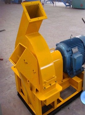 Wood Chipper Working Machine