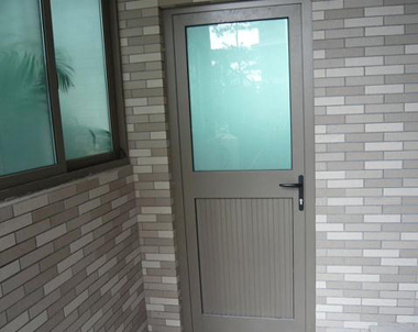 Aluminium Swing Door