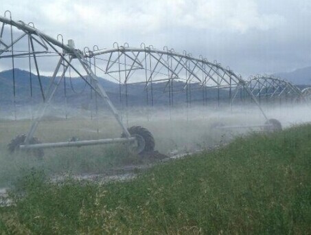 Center Pivot Irrigation System 2 Wheel Lateral Move