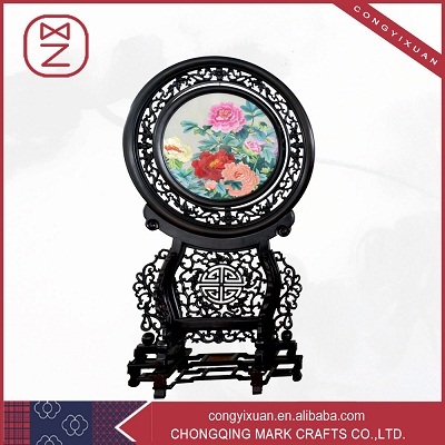 Chinese Folk Design High Quality Shu Embroidery Wooden Arts Crafts