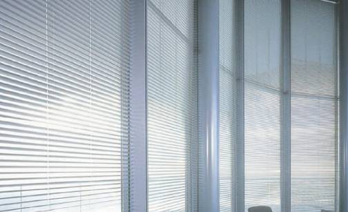 Interior Electrical Venetian Blind Ae3100