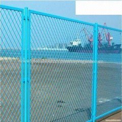 Metal Wire Mesh With First Class Technology Is Designed To Offer High Quali