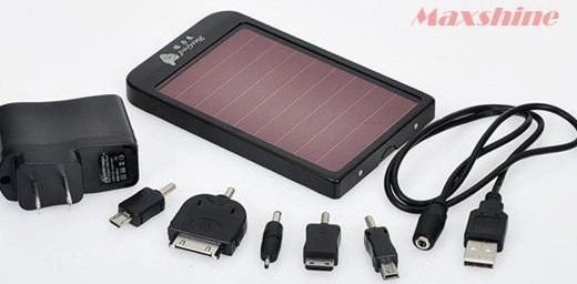 P 2600 Portable And Mimi Solar Charger With Photoelectric Conversion Device