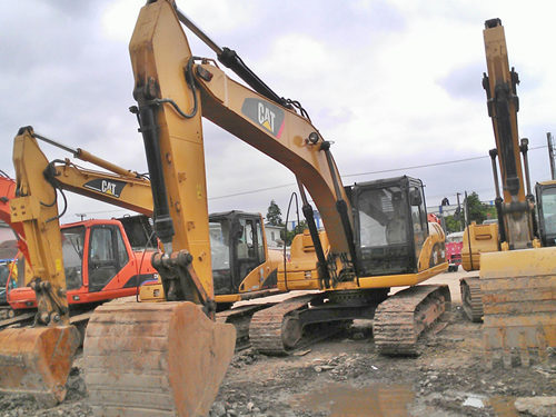 Used Cat 320d 3 Excavator