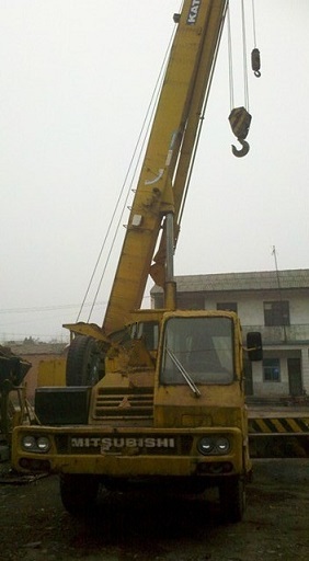 Used Kato Nk300e Crane